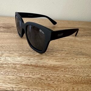 Quay sunglasses.  Matte black. Square frame.
